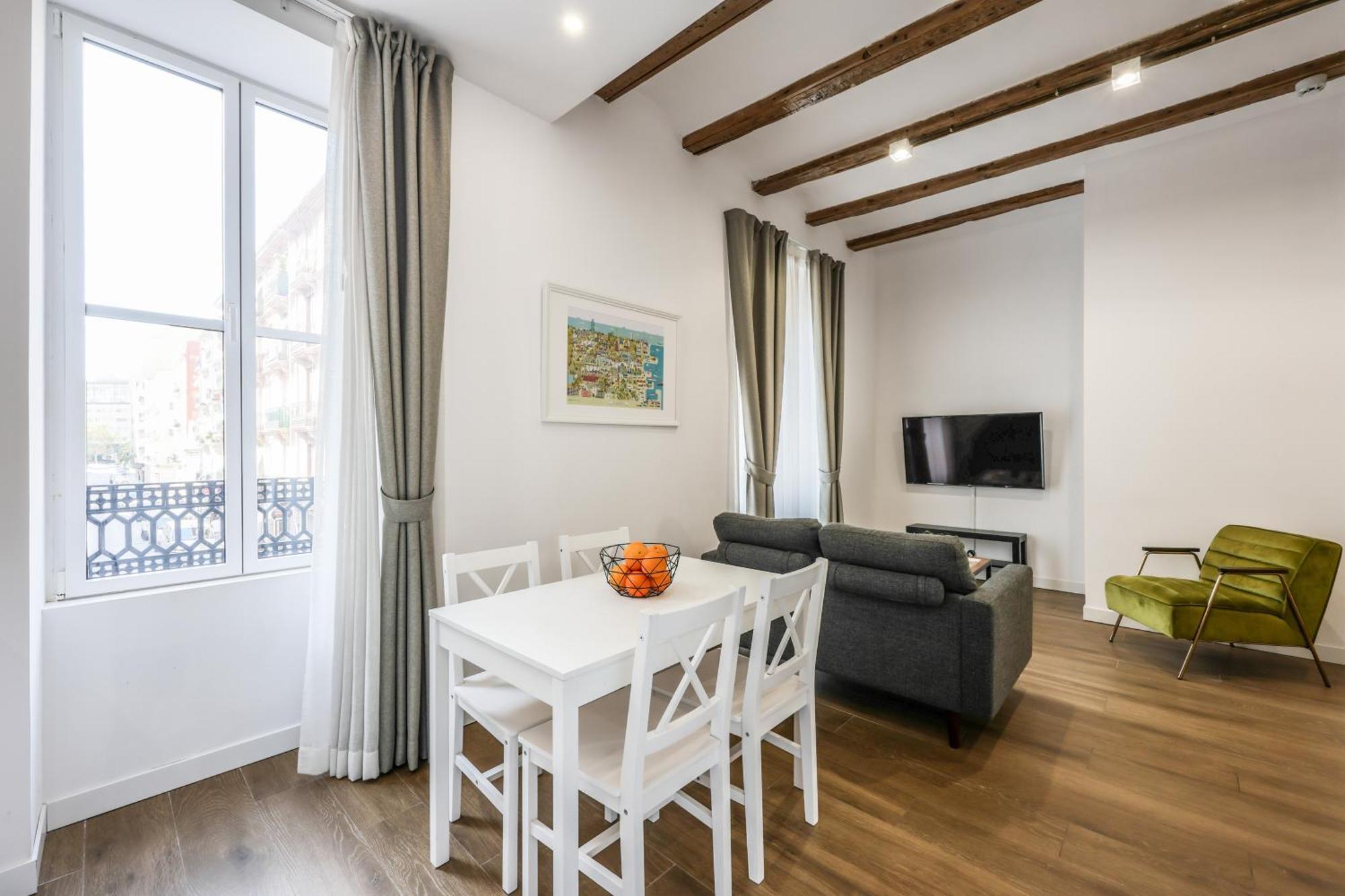 ולנסיה Amazinn Places Evi Apartments מראה חיצוני תמונה